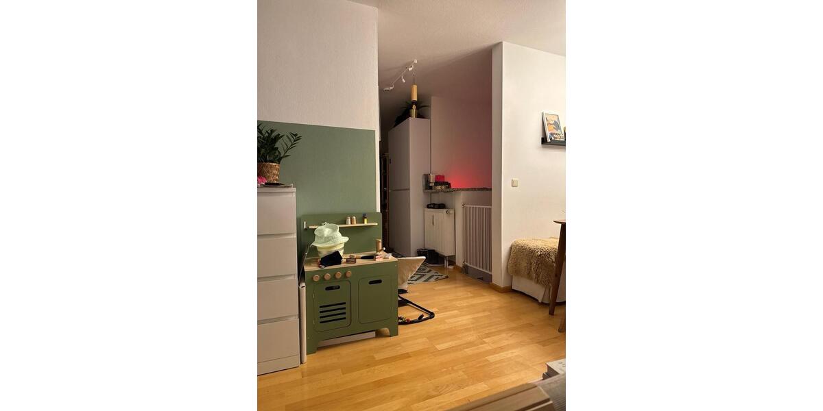 ZWISCHENMIETE (März-Juni) Gemütliche 4 Zimmer Wohnung mit Garten 4 zimmer