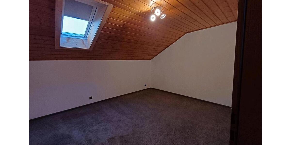 3 - Zimmer Dachgeschosswohnung in Bad KötztingGrub zu vermieten 3 zimmer