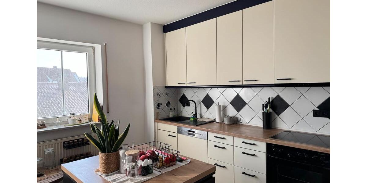 Etagenwohnung Grafenwöhr - 3.5 Zimmer, 104 m&sup2;, 950&euro; | Angebot:25639612