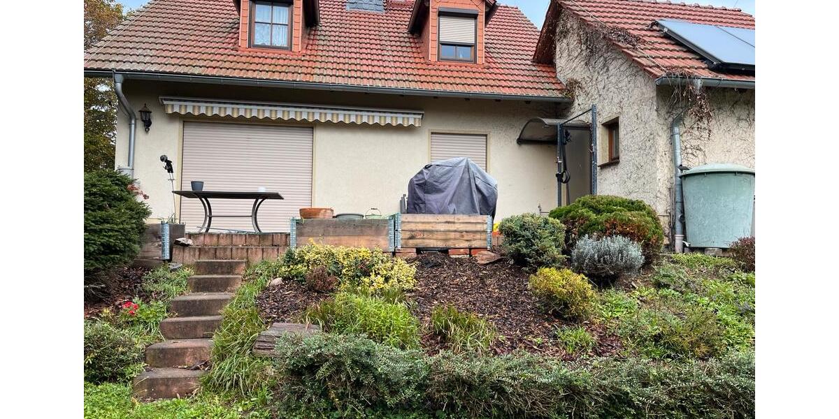 Einfamilienhaus Bad Frankenhausen/Kyffhäuser Kyffhäuser - 7 Zimmer, 164 m&sup2;, 1.400&euro; | Angebot:24719877