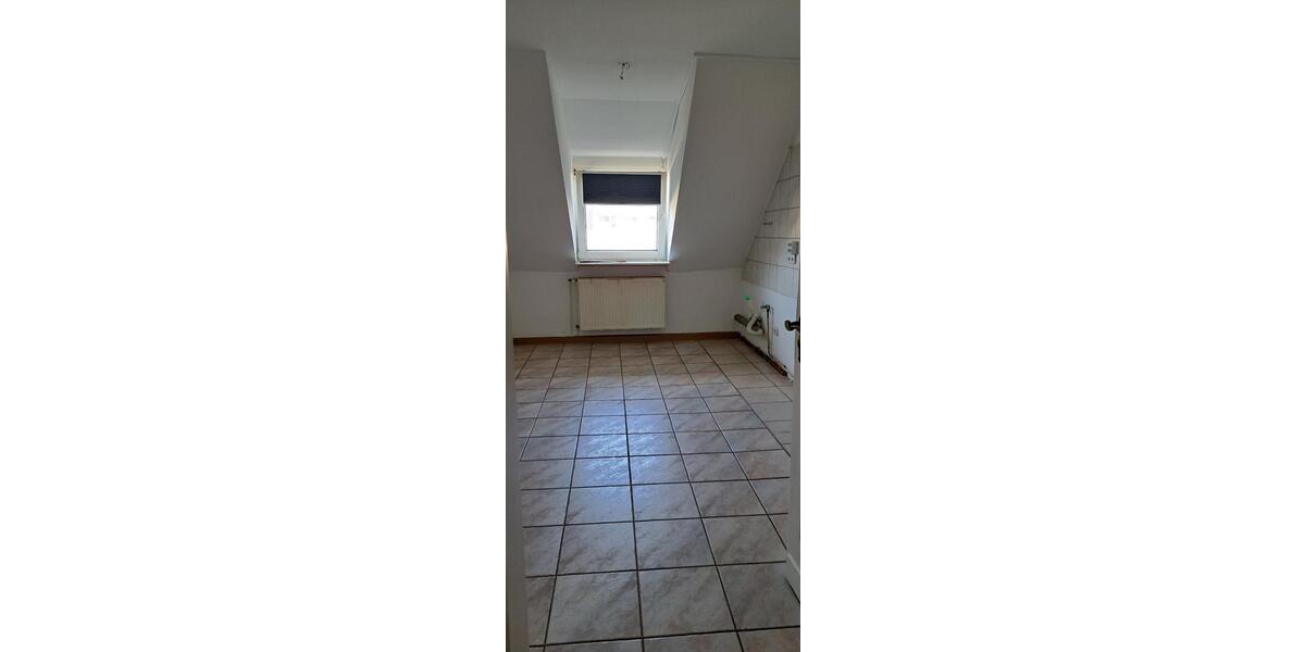 Etagenwohnung Wuppertal Dornap - 4 Zimmer, 102 m&sup2;, 840&euro; | Angebot:25933248