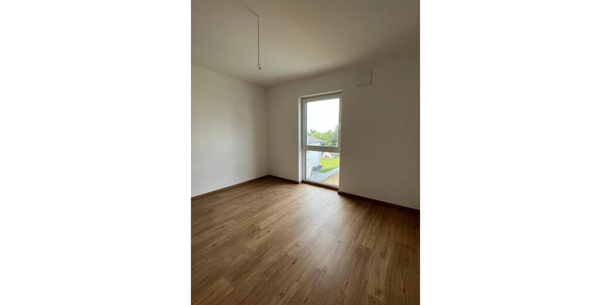Etagenwohnung Büchlberg - 3 Zimmer, 79 m&sup2;, 870&euro; | Angebot:26416401