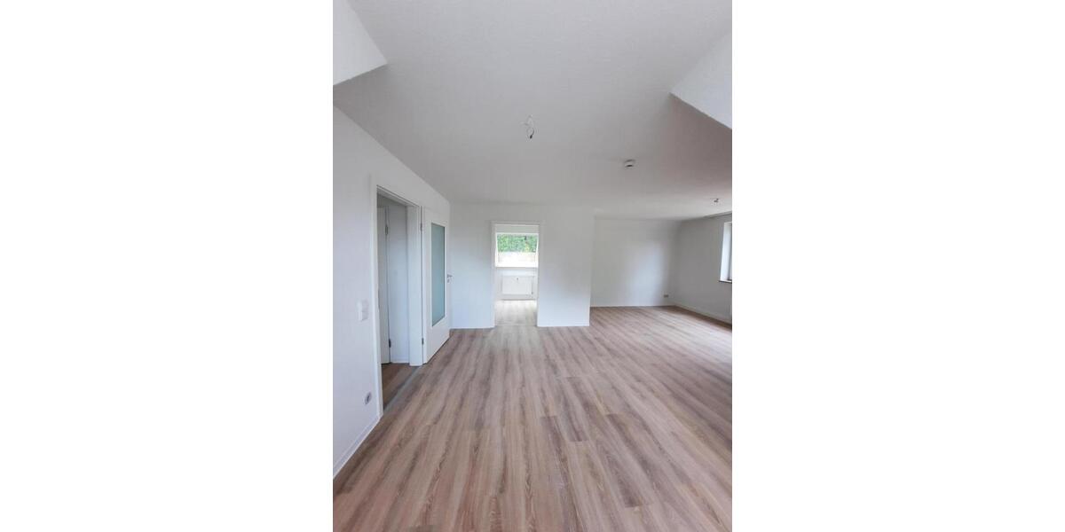 Dachgeschoßwohnung Marl - 3.5 Zimmer, 81 m&sup2;, 404&euro; | Angebot:22486838