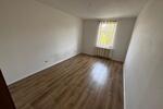Etagenwohnung Crimmitschau - 4 Zimmer, 100 m&sup2;, 500&euro; | Angebot:26648970