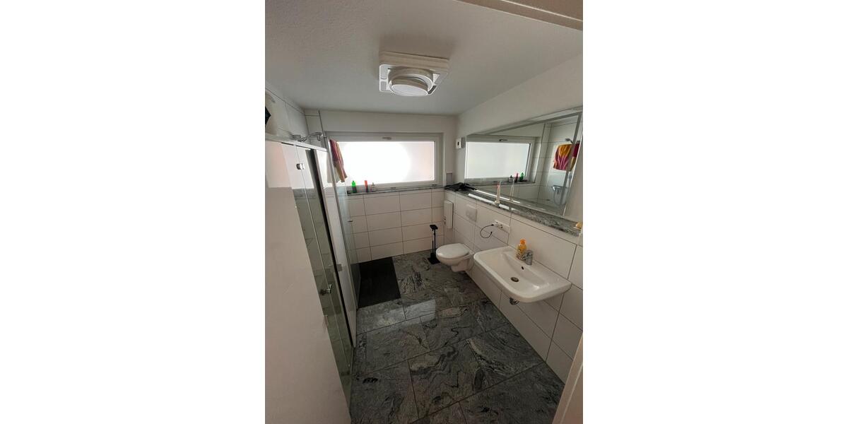 Erdgeschoßwohnung Bretten - 2 Zimmer, 74 m&sup2;, 1.180&euro; | Angebot:26180607