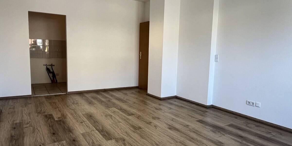 Etagenwohnung Hohenstein - Ernstthal Hohenstein-Ernstthal - 3 Zimmer, 84 m&sup2;, 490&euro; | Angebot:26435633