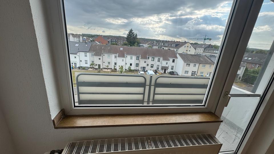 2 ZKDB mit Balkon und Markise und Gemeinschaftsgarten