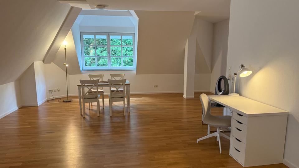 Etagenwohnung Bad Homburg vor der Höhe Gonzenheim - 3 Zimmer, 130 m&sup2;, 2.200&euro; | Angebot:26232519