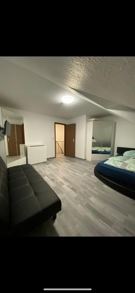 möbilierte WG Zimmer in Weilimdorf