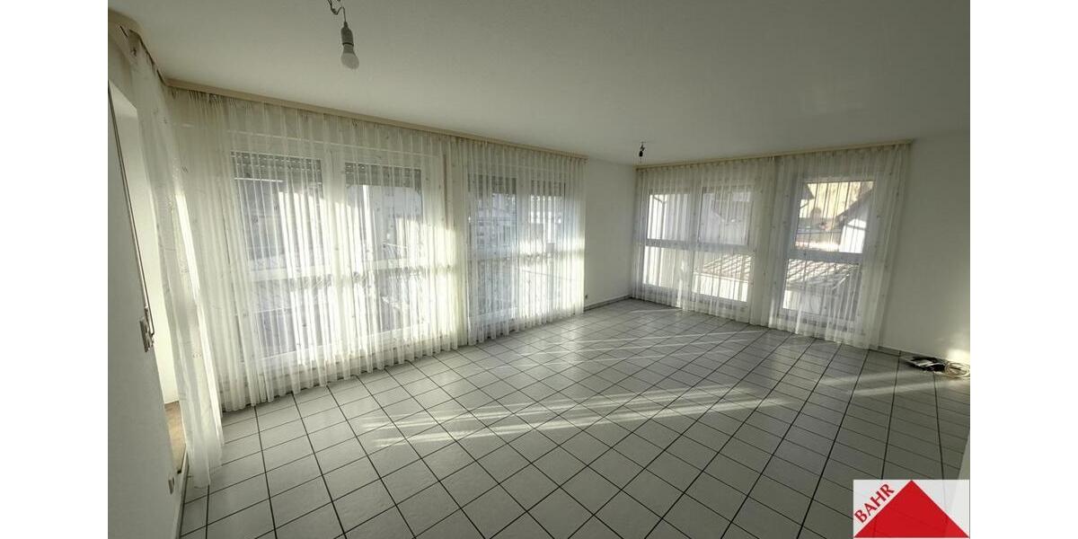 Etagenwohnung Herrenberg - 3 Zimmer, 80 m&sup2;, 990&euro; | Angebot:24630069