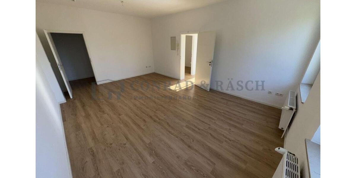 Geräumige 3-12-Zimmer-Wohnung mit Stellplatz – Ihr neues Zuhause wartet 4 zimmer