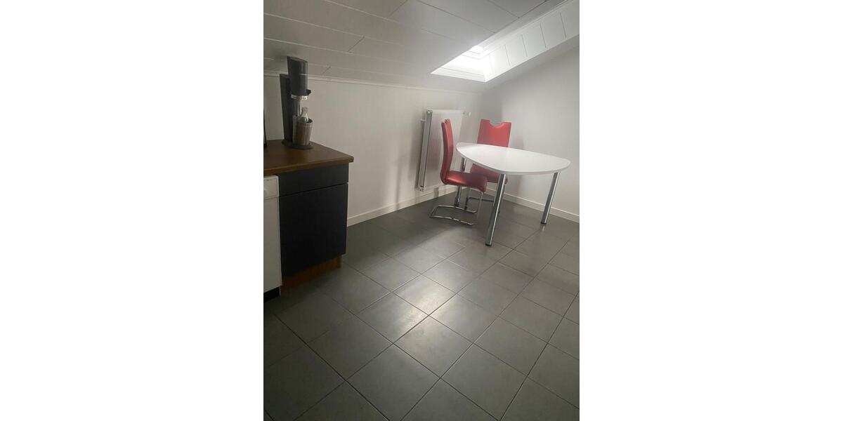 Dachgeschoßwohnung Seesen - 3 Zimmer, 85 m&sup2;, 800&euro; | Angebot:26153019