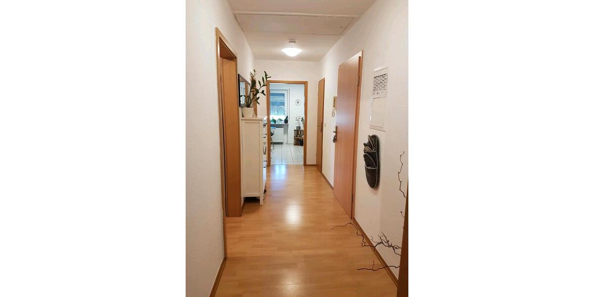Dachgeschoßwohnung Großostheim - 3 Zimmer, 75 m&sup2;, 850&euro; | Angebot:25987683