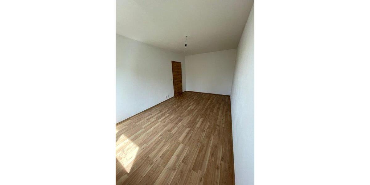 Erdgeschoßwohnung Straubing - 4 Zimmer, 103 m&sup2;, 850&euro; | Angebot:26635417