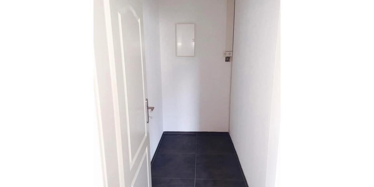 Etagenwohnung Dahn - 4 Zimmer, 140 m&sup2;, 1.120&euro; | Angebot:25716163