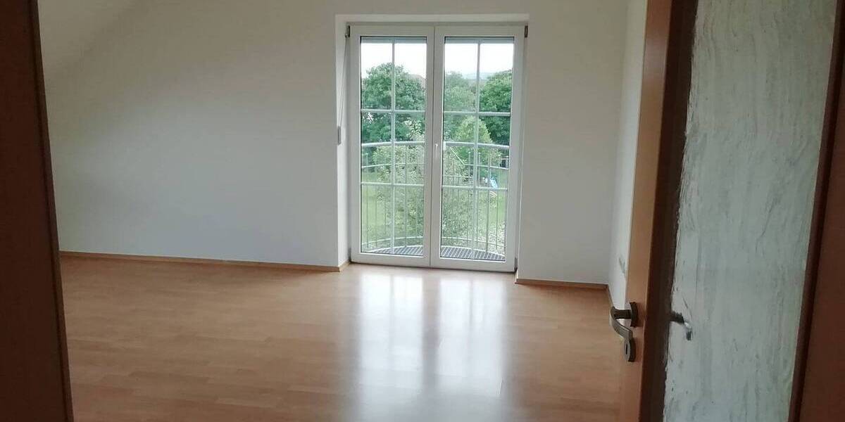 Etagenwohnung Bad Staffelstein - 3 Zimmer, 82 m&sup2;, 775&euro; | Angebot:26117451