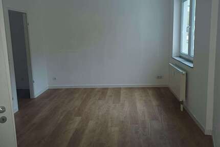 Wohnung Suhl - 1 Zimmer, 33 m&sup2;, 210&euro; | Angebot:26127400