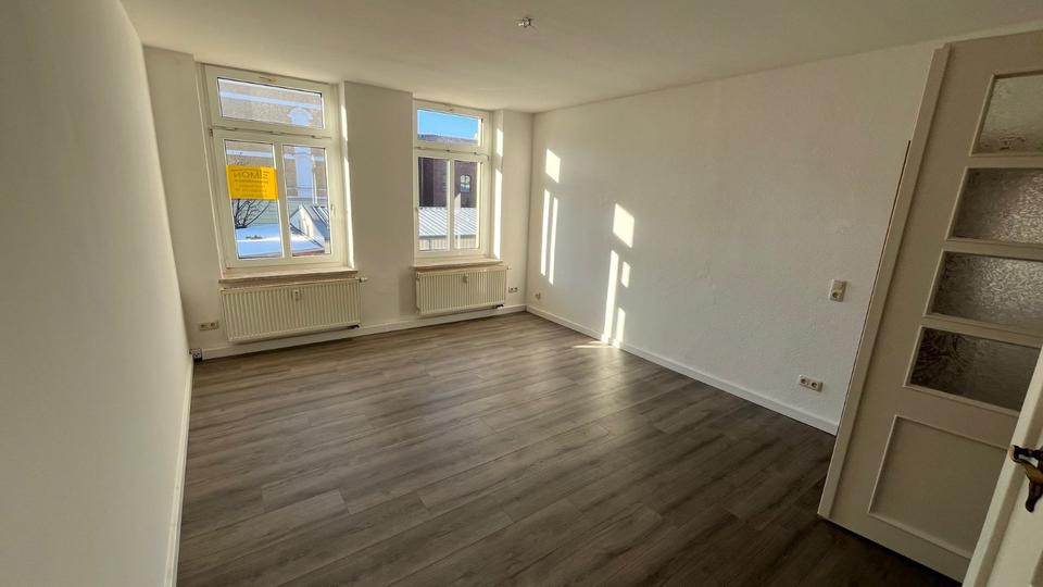 Hochparterre Werdau - 4 Zimmer, 90 m&sup2;, 475&euro; | Angebot:24417980