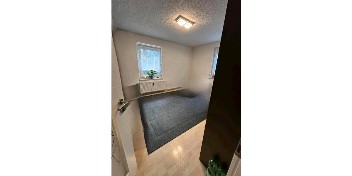 Hochparterre Melsungen - 5 Zimmer, 131 m&sup2;, 1.375&euro; | Angebot:26652217
