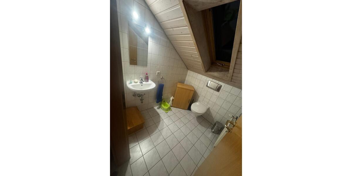 Dachgeschoßwohnung Ölbronn-Dürrn Dürrn - 4 Zimmer, 113 m&sup2;, 980&euro; | Angebot:26030765