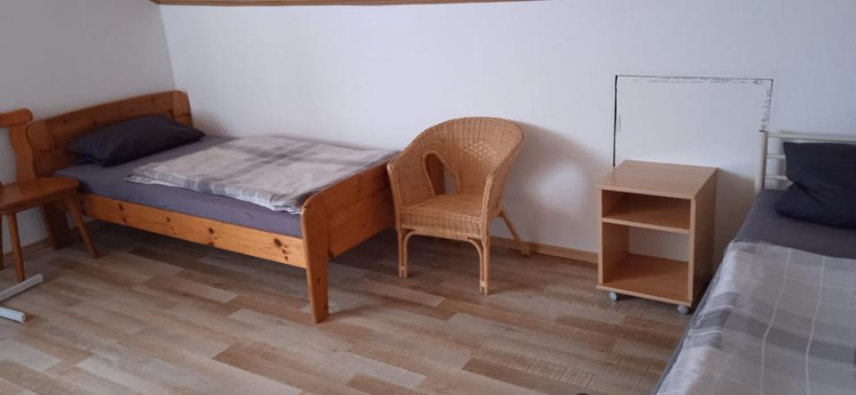 Wohnen auf Zeit Winzer - 12 Zimmer, 20 m&sup2;, 20&euro; | Angebot:26132692