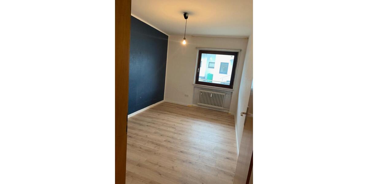 Erdgeschoßwohnung Limburg an der Lahn Eschhofen - 4 Zimmer, 86 m&sup2;, 700&euro; | Angebot:26598368