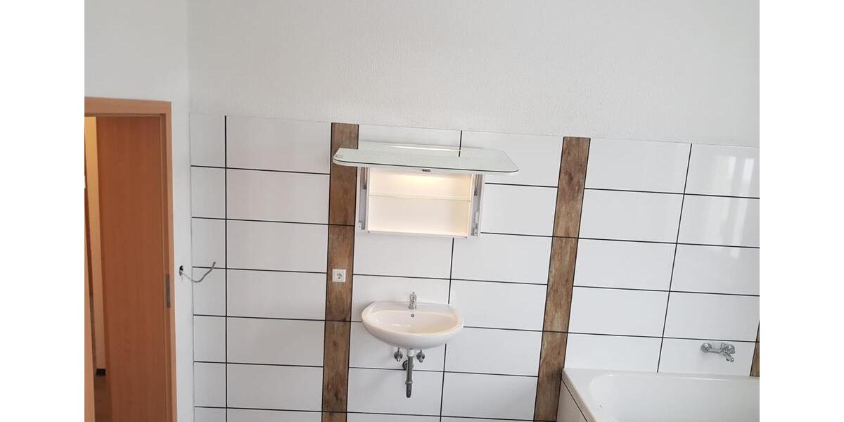 Etagenwohnung Neustadt in Sachsen - 5 Zimmer, 160 m&sup2;, 960&euro; | Angebot:25723747