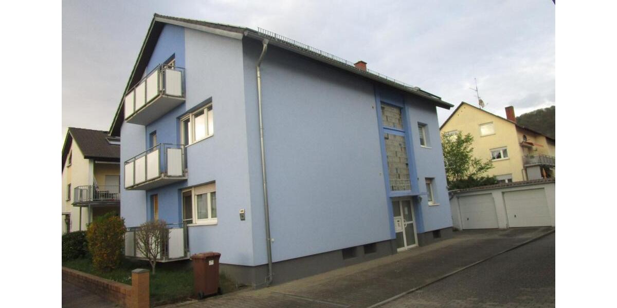 Dachgeschoßwohnung Weinheim - 3 Zimmer, 75 m&sup2;, 900&euro; | Angebot:25920949