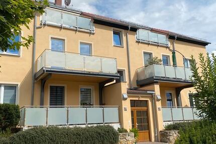 Wohnung Ronneburg - 3 Zimmer, 80 m&sup2;, 900&euro; | Angebot:26040101