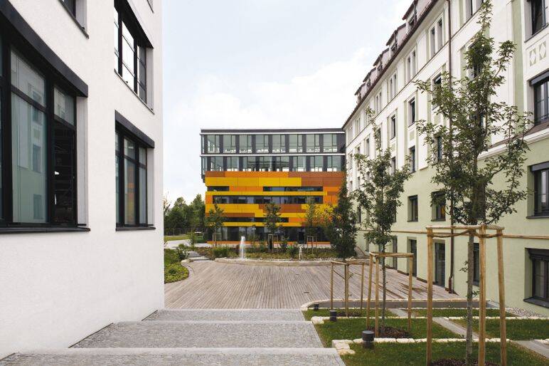 Eigenständige Bürofläche bis zu 8 einzelne Büroräume in München - All-in-Miete