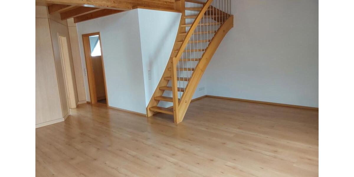 Dachgeschoßwohnung Brensbach - 4 Zimmer, 96 m&sup2;, 1.100&euro; | Angebot:26427175