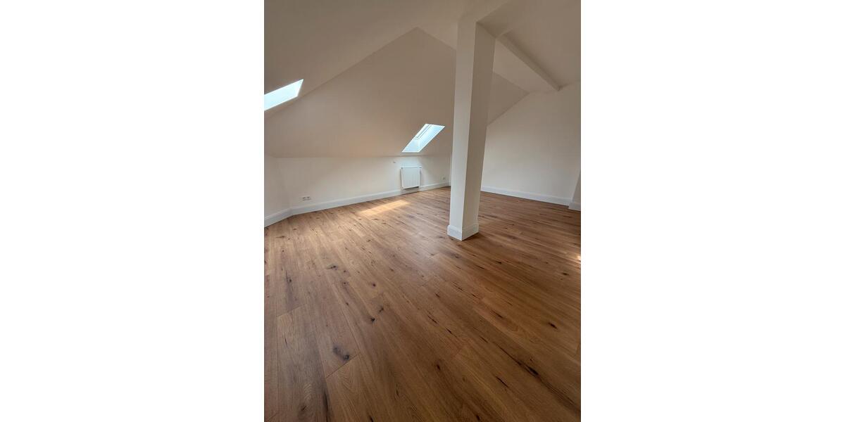 Dachgeschoßwohnung Celle - 2 Zimmer, 100 m&sup2;, 645&euro; | Angebot:20367882