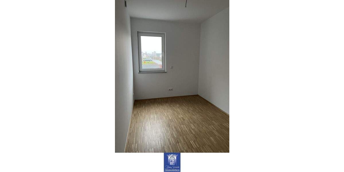Etagenwohnung Arnsdorf - 2 Zimmer, 42 m&sup2;, 555&euro; | Angebot:25822682