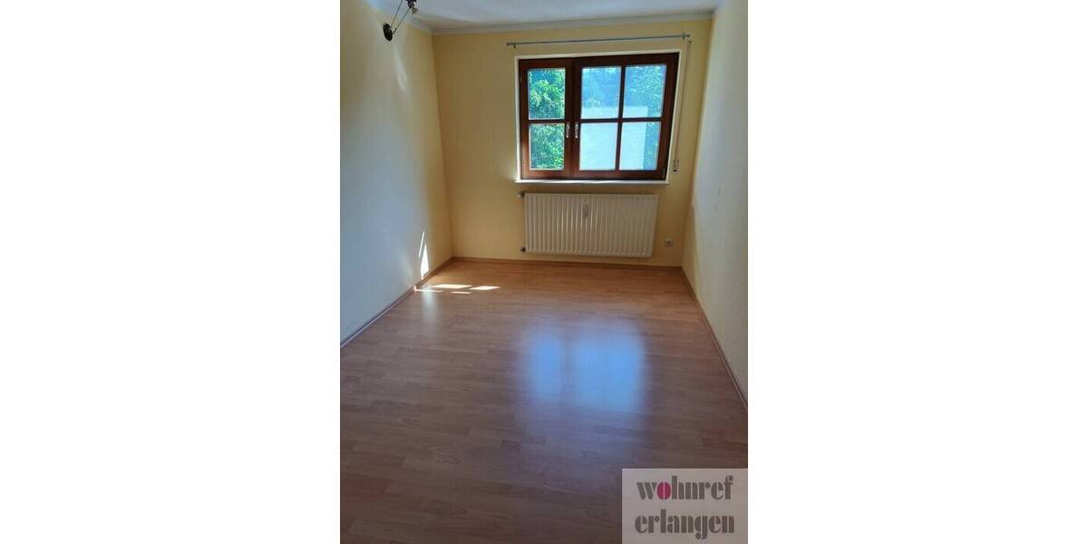 Etagenwohnung Buckenhof - 4 Zimmer, 93 m&sup2;, 1.250&euro; | Angebot:25731156