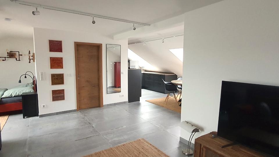 Etagenwohnung Langenfeld (Rheinland) - 1 Zimmer, 1.300&euro; | Angebot:26442840