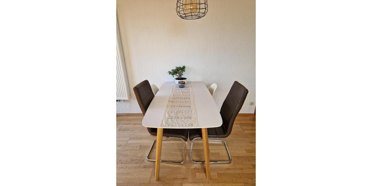 Dachgeschoßwohnung Oberteuringen - 3.5 Zimmer, 85 m&sup2;, 950&euro; | Angebot:25963169