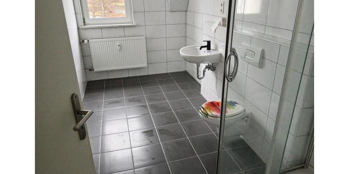 Etagenwohnung Flöha - 3 Zimmer, 69 m&sup2;, 420&euro; | Angebot:25932534