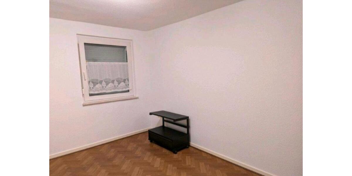 Dachgeschoßwohnung Burbach - 2.5 Zimmer, 57 m&sup2;, 370&euro; | Angebot:26704292