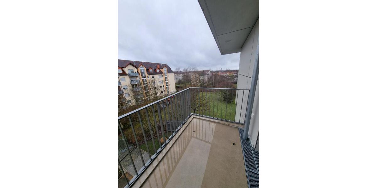 Etagenwohnung Radeberg - 3 Zimmer, 117 m&sup2;, 1.015&euro; | Angebot:26065730