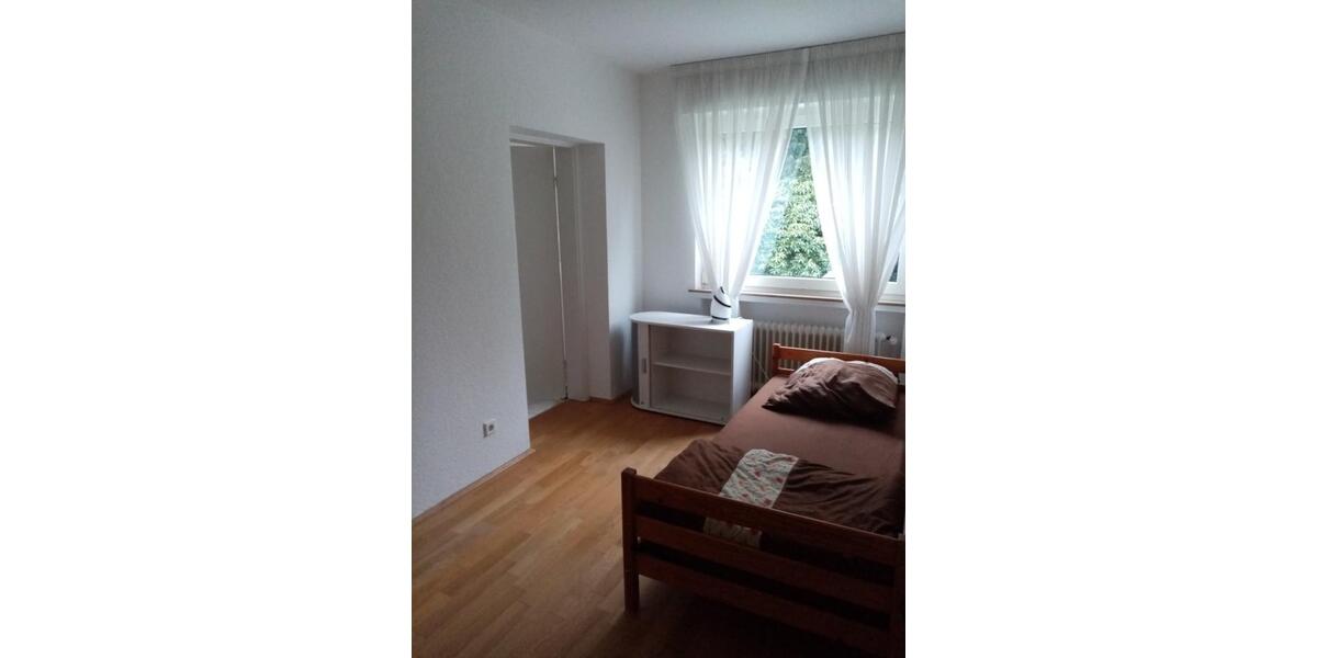 Wohnen auf Zeit Ratingen Lintorf - 4 Zimmer, 100 m&sup2;, 150&euro; | Angebot:24698404
