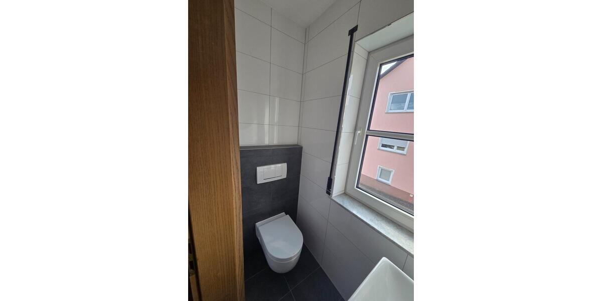 Etagenwohnung Triefenstein - 4 Zimmer, 90 m&sup2;, 1.090&euro; | Angebot:25614767