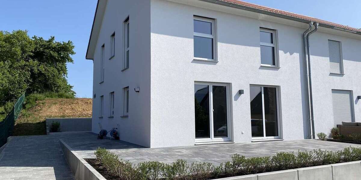 Einfamilienhaus Ellingen - 4 Zimmer, 127 m&sup2;, 1.650&euro; | Angebot:26308302