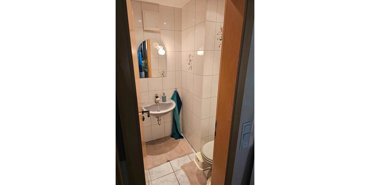 Erdgeschoßwohnung Bielefeld Brackwede - 4 Zimmer, 130 m&sup2;, 1.430&euro; | Angebot:26524868