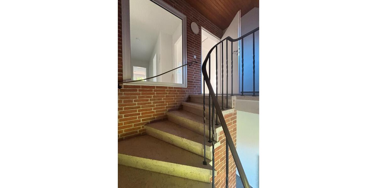 Dachgeschoßwohnung Celle Altenhagen - 3 Zimmer, 83 m&sup2;, 950&euro; | Angebot:26702150
