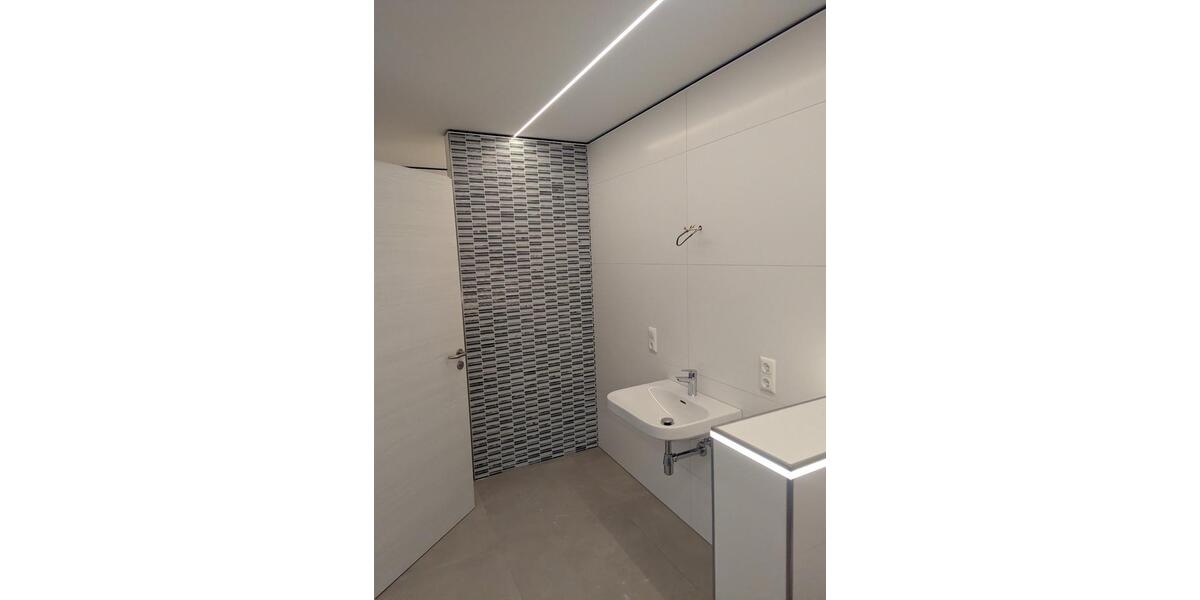 Erdgeschoßwohnung Sulzfeld - 3 Zimmer, 108 m&sup2;, 850&euro; | Angebot:24354371