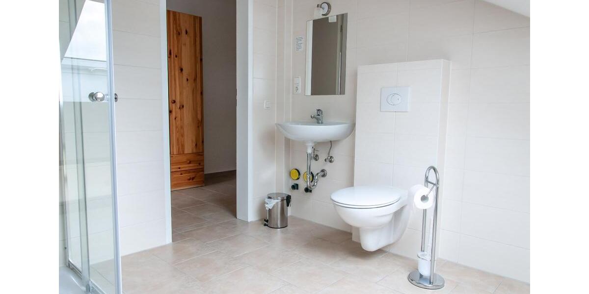 Wohnen auf Zeit Polling - 9 Zimmer, 18 m&sup2;, 140&euro; | Angebot:18998075