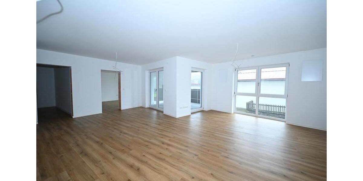 Etagenwohnung Seubersdorf in der Oberpfalz - 4 Zimmer, 123 m&sup2;, 1.190&euro; | Angebot:24534553