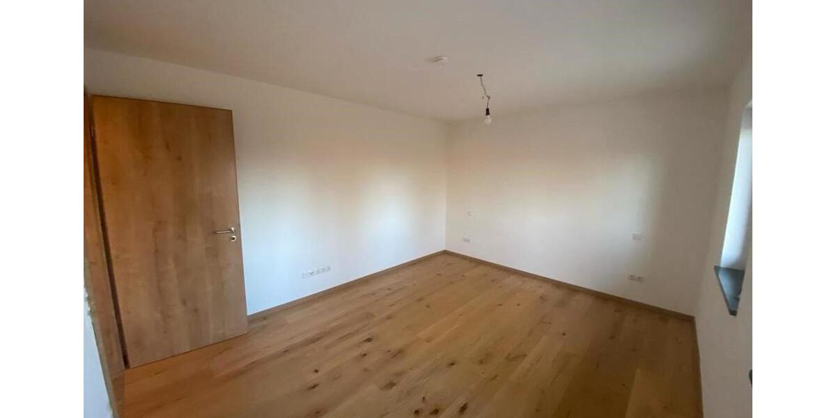 Maisonettenwohnung Burgkirchen an der Alz - 4 Zimmer, 104 m&sup2;, 1.300&euro; | Angebot:26038528