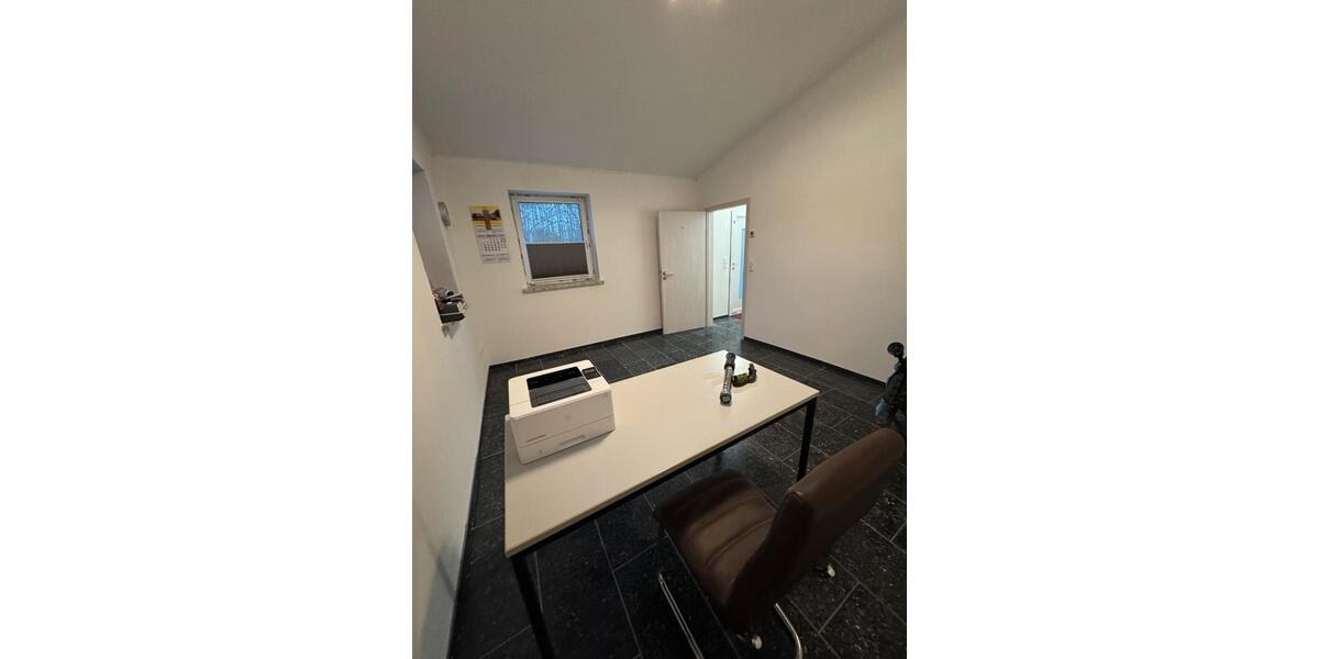 Gewerbeobjekt Dorf Mecklenburg - 700&euro; | Angebot:24400175