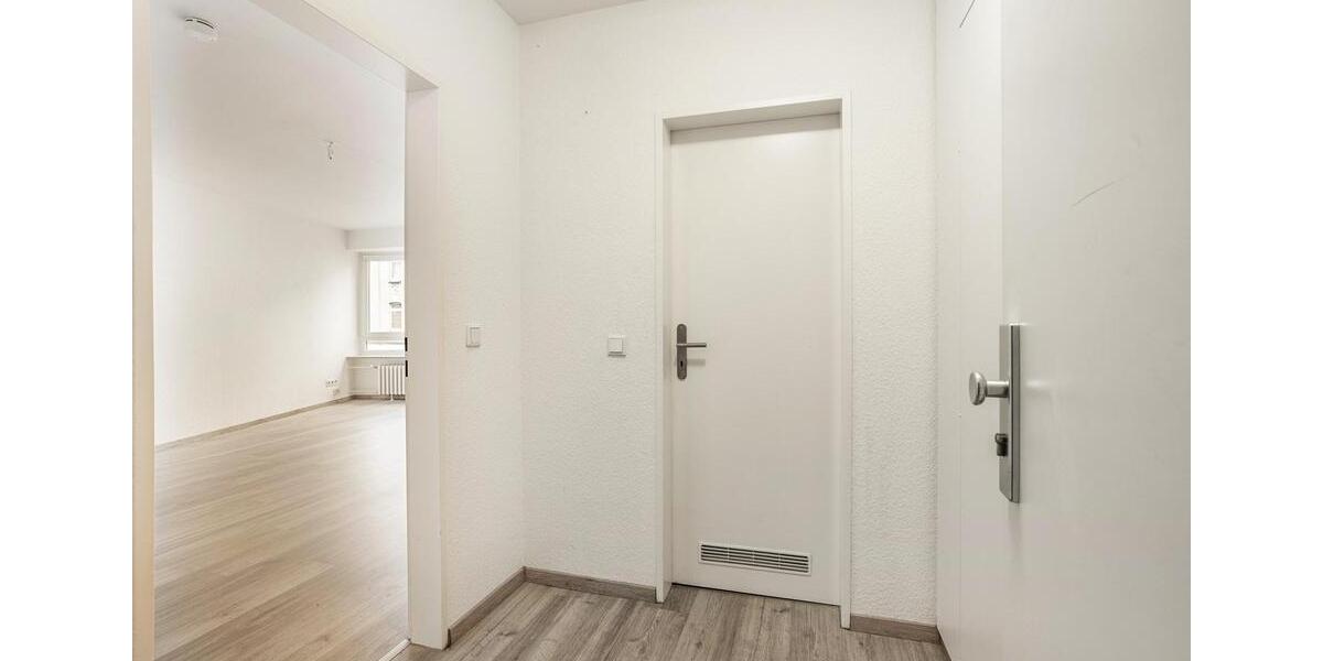 Etagenwohnung Essen Stadtbezirk VIII - 1 Zimmer, 36 m&sup2;, 360&euro; | Angebot:26633934